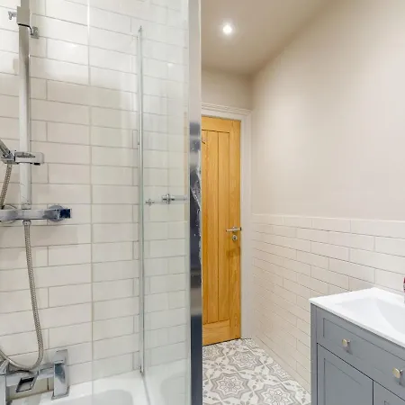 3 Bed In Harrogate 79596 Holiday home Pannal