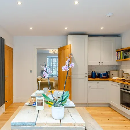 3 Bed In Harrogate 79596 Holiday home *