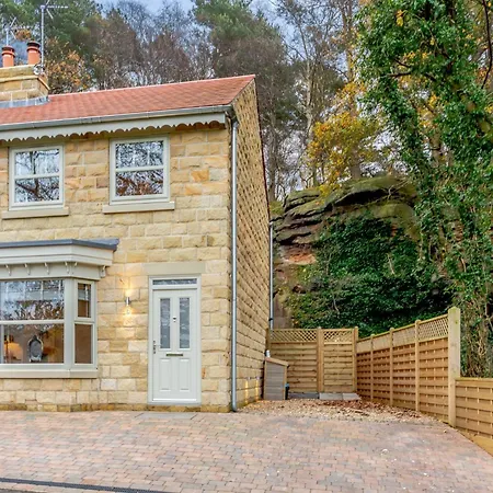 3 Bed In Harrogate 79596